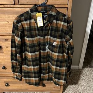Men’s’ size M rugged flex relaxes fit light mid weight carhartt flannel